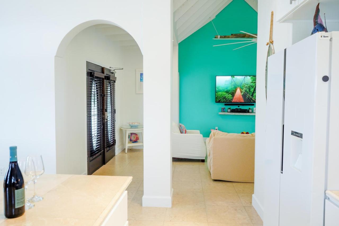 Modern Cottage With Chalk Sound Views Providenciales Exterior foto